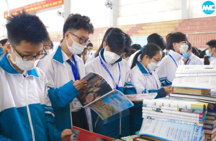 Bookaholic - Chung tay hình thành văn hoá đọc